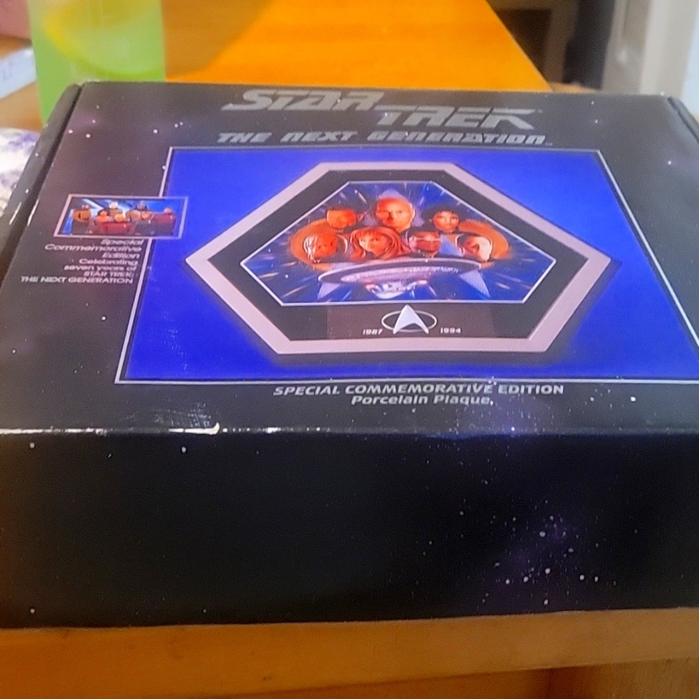 Star Trek Commemorative Collection framed plate Authentic 25th Anniversary